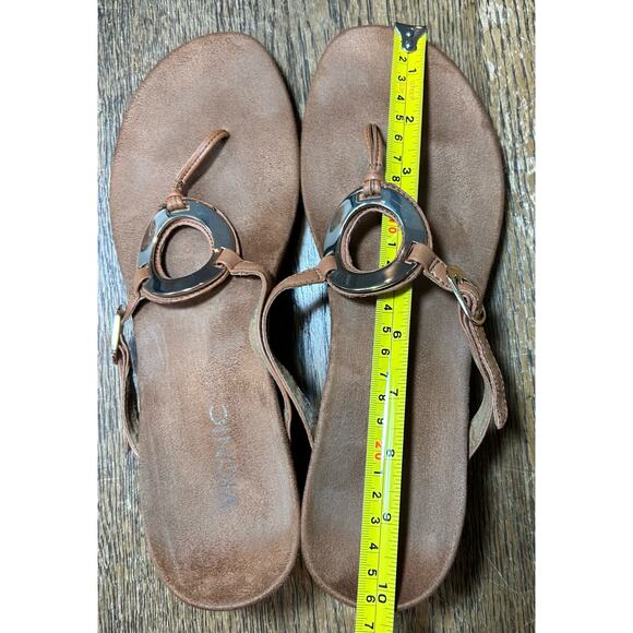 Vionic Orchid Toe Post Wedge Sandal in Sable Brown Sz 9 EU 41  Gold Accent Ring - Picture 8 of 9